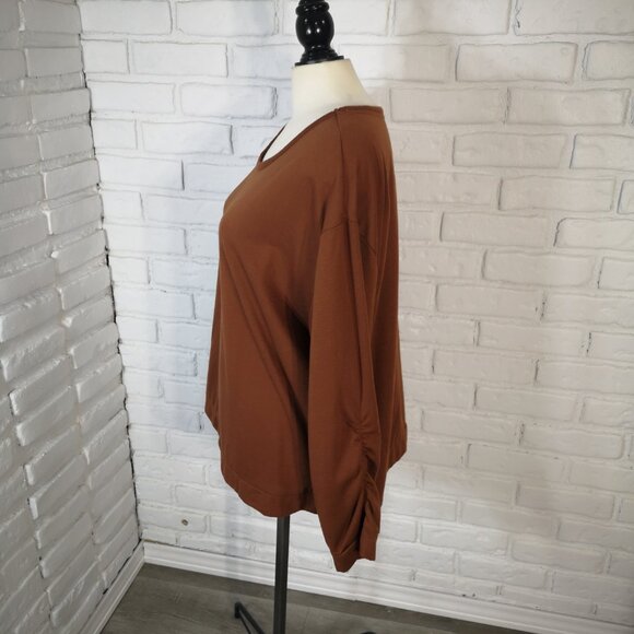 The Original Muk Luks Ladies Size 1X Copper Color Fleece Lined Sweat Top - Picture 4 of 11